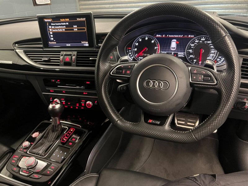 AUDI RS6