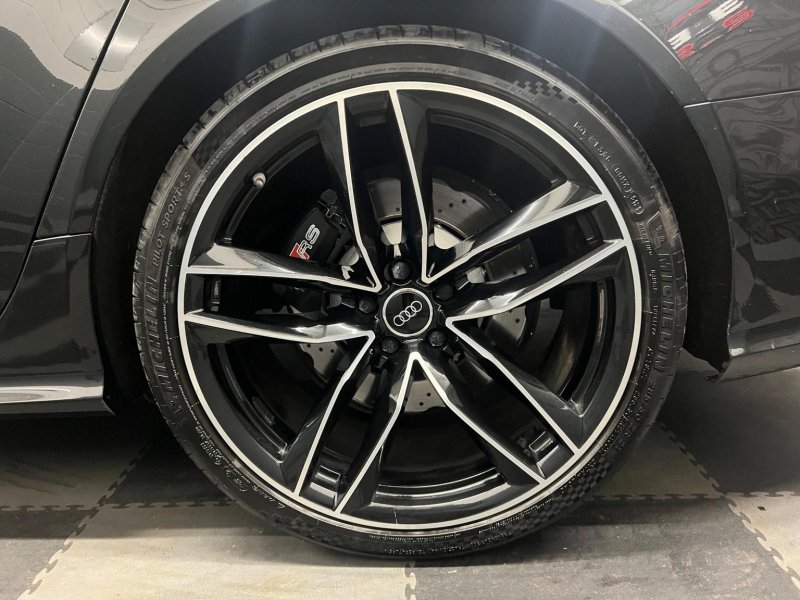 AUDI RS6