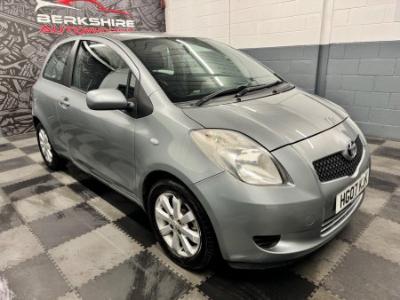 TOYOTA YARIS 1.3 VVT-i Zinc 3dr