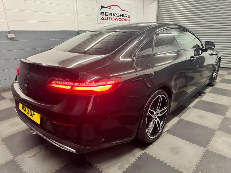 MERCEDES-BENZ E CLASS