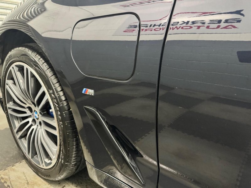 BMW 5 SERIES