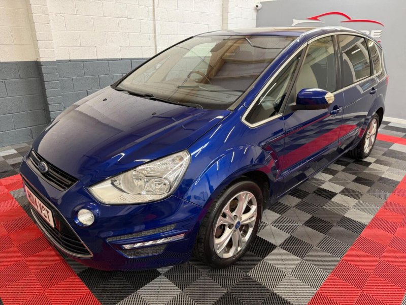 FORD S-MAX 2.0 TDCi Titanium Euro 5 5dr